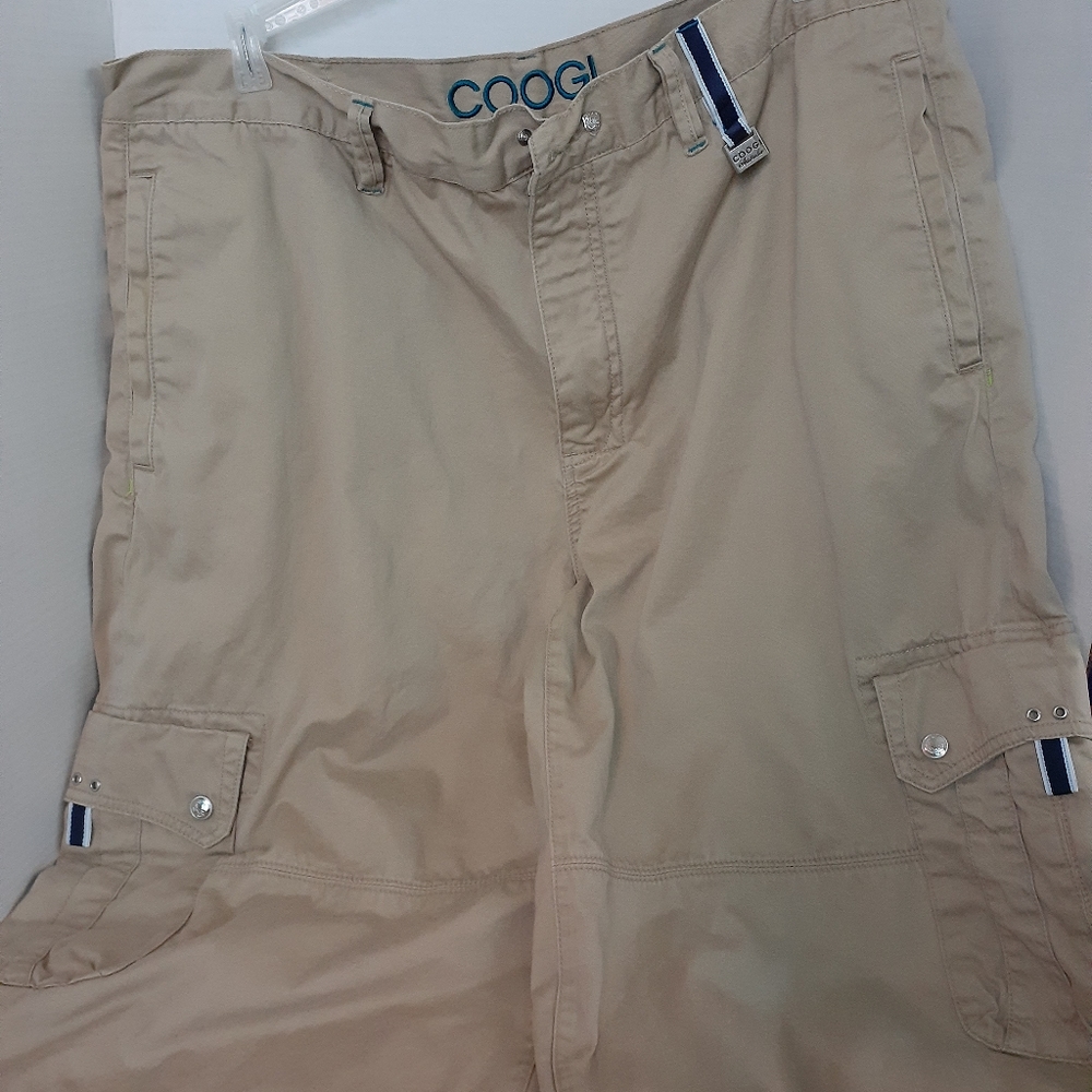 Coogi Mens Size W42 Tan Cargo Shorts